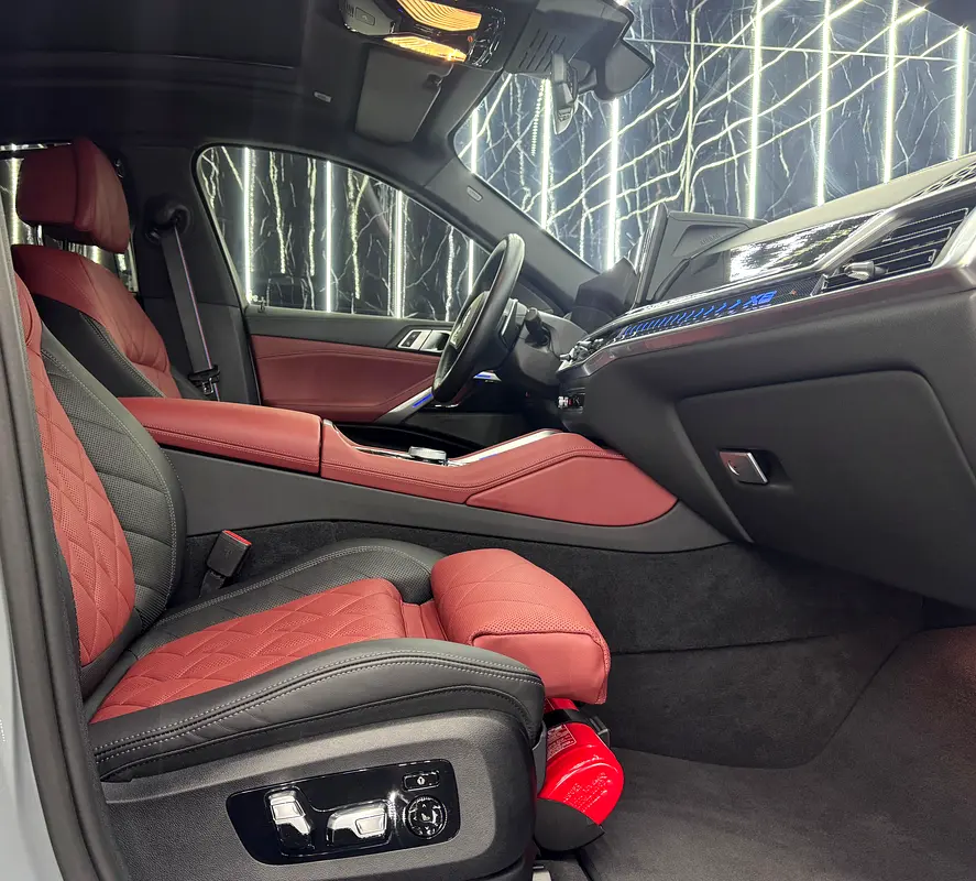 2024 BMW X6 M40i, 2028 BMW Warranty + Service Pack, Fully Loaded, Very Low Kms, GCC - Image 9