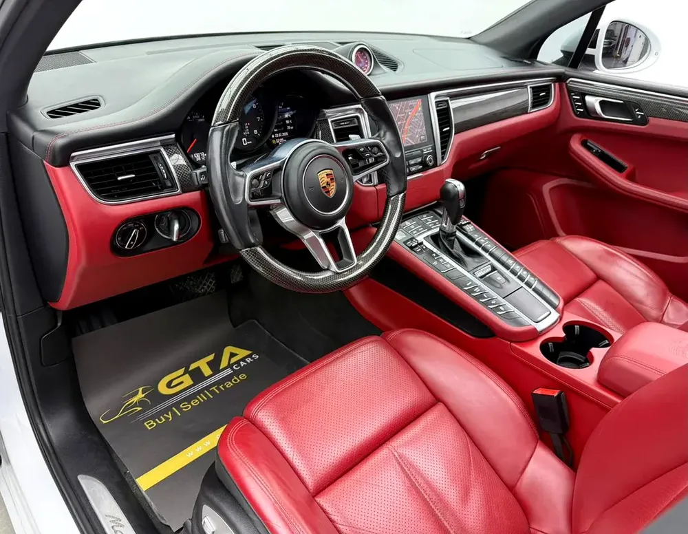 2017 Porsche Macan GTS, 2027 Porsche Warranty, Full Porsche Service History, Fully Loaded, GCC - Image 10