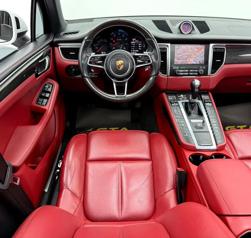 2017 Porsche Macan GTS, 2027 Porsche Warranty, Full Porsche Service History, Fully Loaded, GCC - Image 14