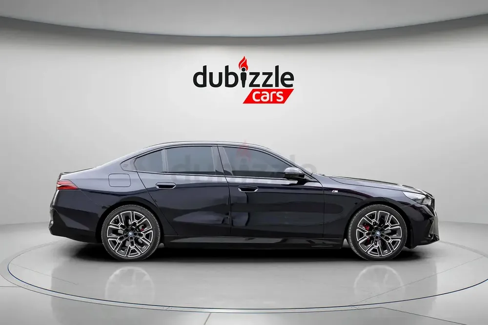 AED 3799/month | 2024 BMW i5 eDrive 40 | GCC Specs | Ref#451705 - Image 4