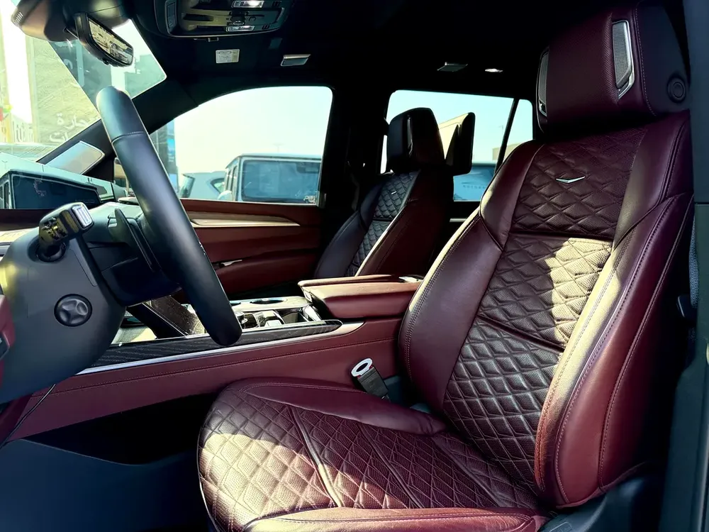 Cadillac Escalade Sport Platinum 2025 GCC Specs - Brand New Condition - Image 5
