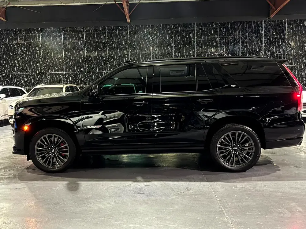 2024 Cadillac Escalade V | GCC | Supercharged V8 | Low Mileage | Warranty 100k Kms | Service 2028 - Image 6
