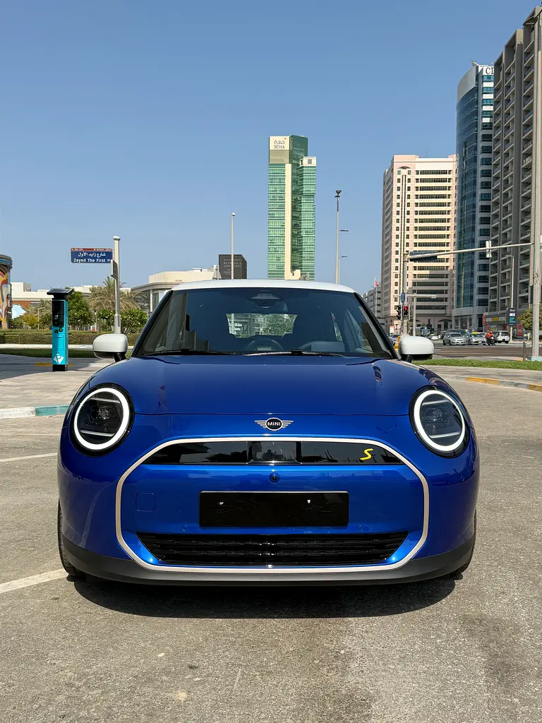 2025 Mini SE Electric. 3 Years Warranty/ 4 Years Free Service. Free Insurance/ Free Window tint - Image 4