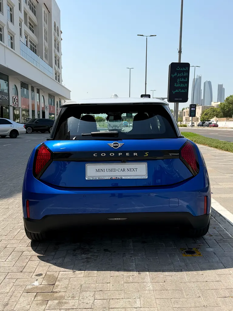 2025 Mini SE Electric. 3 Years Warranty/ 4 Years Free Service. Free Insurance/ Free Window tint - Image 9