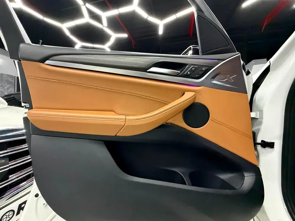 M-Sport | 1 Owner | Original Paint | Agency Service History | GCC Specs - Image 15