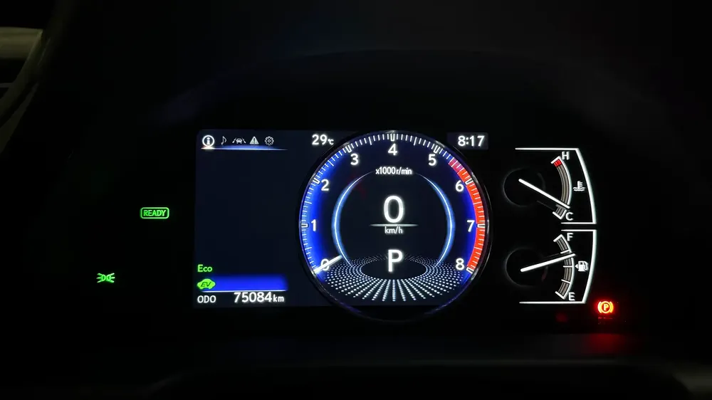 Lexus ES 300h 2023 - Image 20