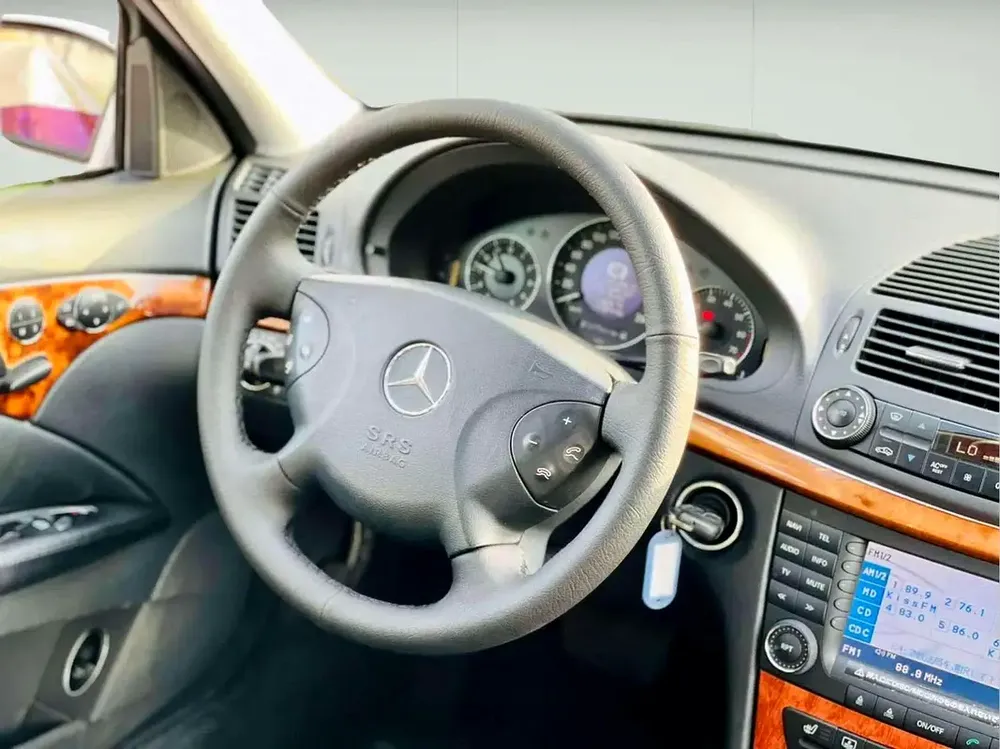 BENZ E240 | V6 | CLEAN CAR FRESH JAPAN IMPORT - Image 17
