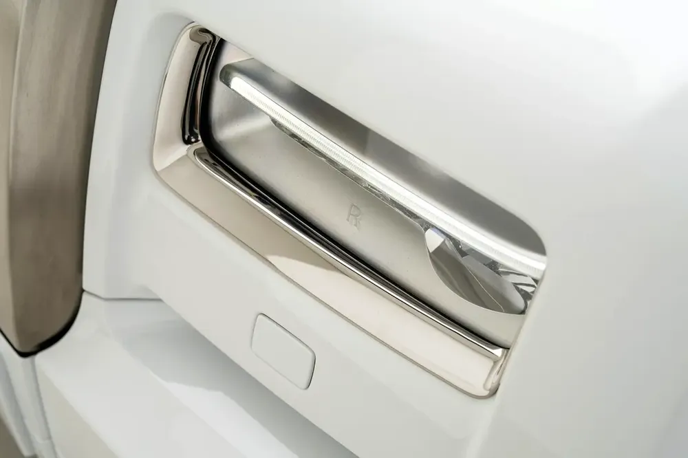 2015 ROLLS ROYCE PHANTOM DROPHEAD | BIJAN 1 OF 1 LIMITED EDITION | LOW MILEAGE - Image 18