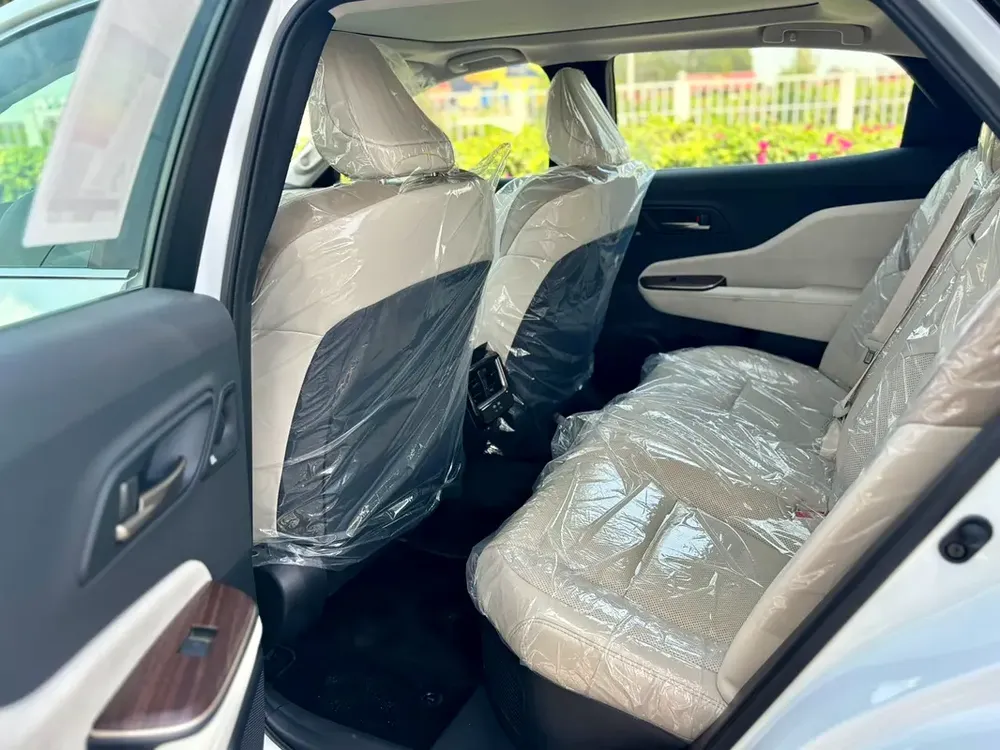 Toyota Crown Platinum 2026 - GCC Specs - Brand New - Image 16
