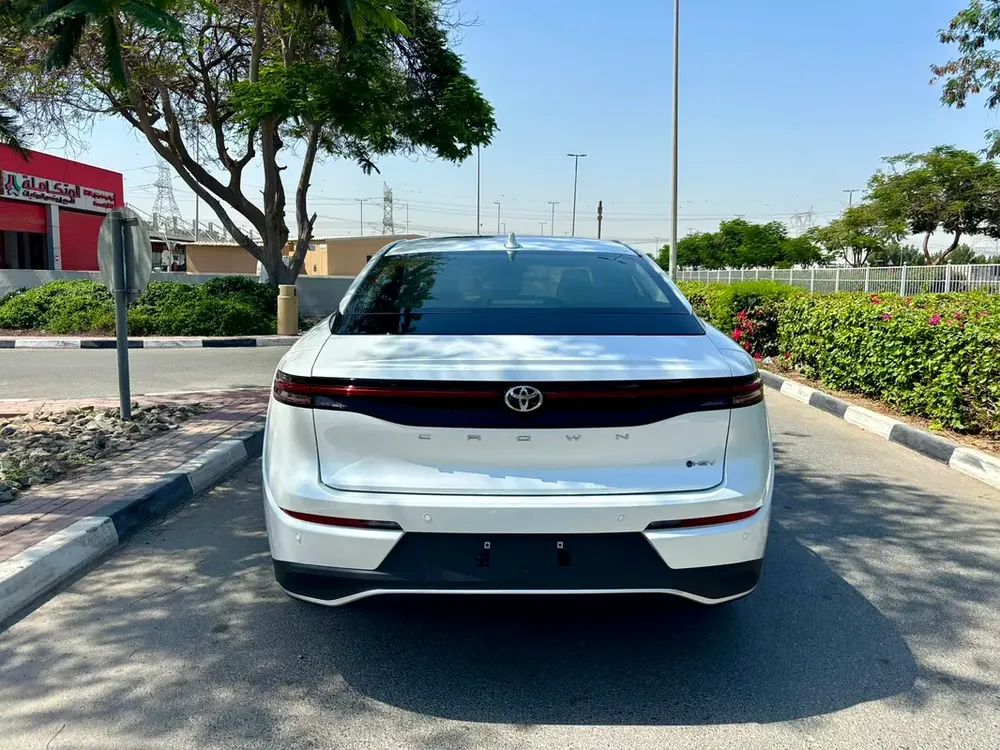 Toyota Crown Platinum 2026 - GCC Specs - Brand New - Image 6