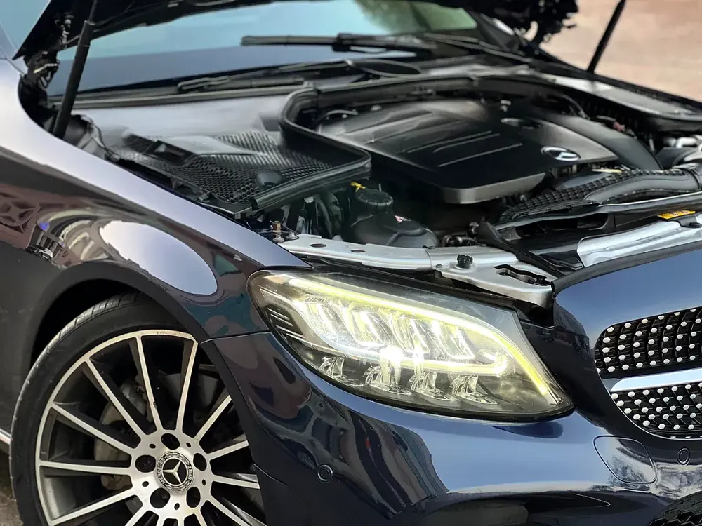 Mercedes-Benz C300 2019 - American Specs - GCC Stock - Image 19