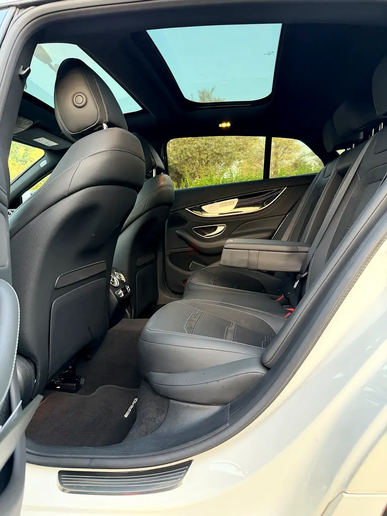 Under warranty + service Mercedes-Benz GT 63 AMG GCC specifications 2024 model - Image 13
