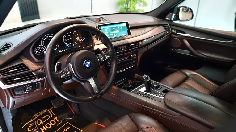 INDIVIDUAL BMW X5 V8 || LUXURY || GCC || FREE ACCIDENTS || PERFECT CONDITION || POWERFUL ENGINE - Image 12
