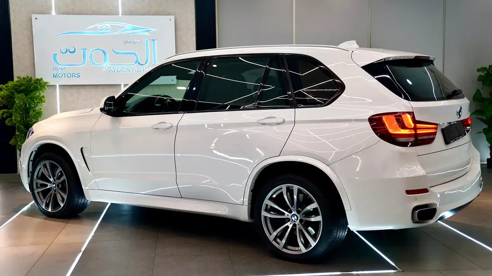 INDIVIDUAL BMW X5 V8 || LUXURY || GCC || FREE ACCIDENTS || PERFECT CONDITION || POWERFUL ENGINE - Image 4