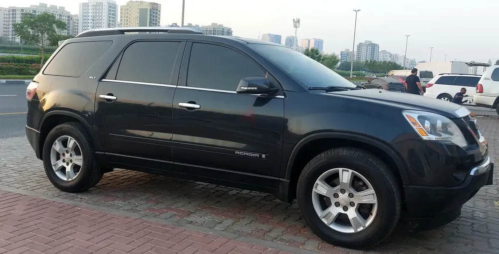 Gcc 7 seats v6 dual sunroof - Image 4