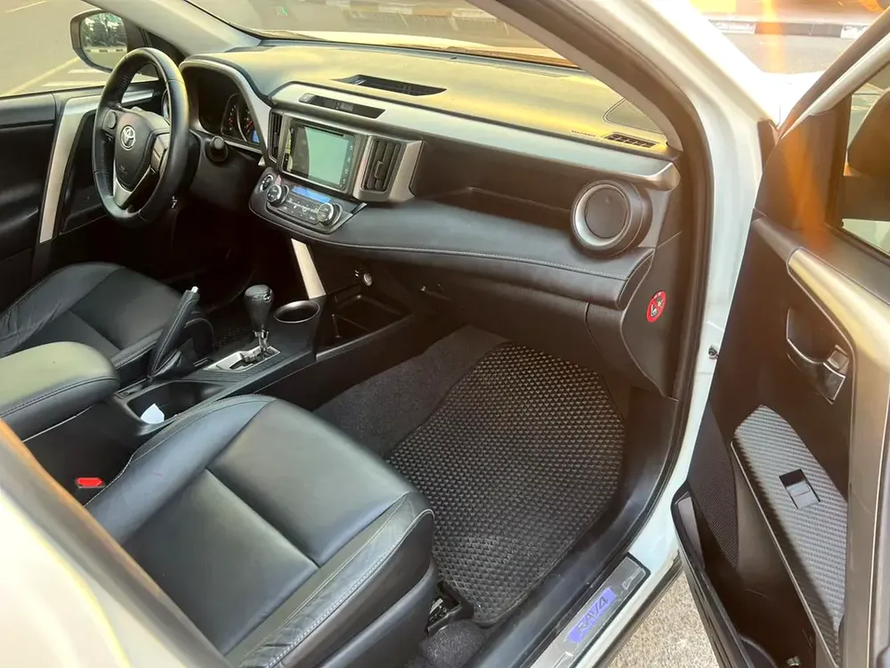 2014 Toyota Rav4 Limited Full Option 2.5L V4 - Sunroof - Rear Camera - Leather Seat - Japanese Specs - Image 13