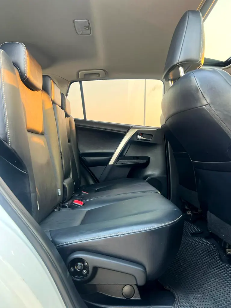 2014 Toyota Rav4 Limited Full Option 2.5L V4 - Sunroof - Rear Camera - Leather Seat - Japanese Specs - Image 17