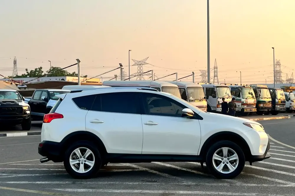 2014 Toyota Rav4 Limited Full Option 2.5L V4 - Sunroof - Rear Camera - Leather Seat - Japanese Specs - Image 9