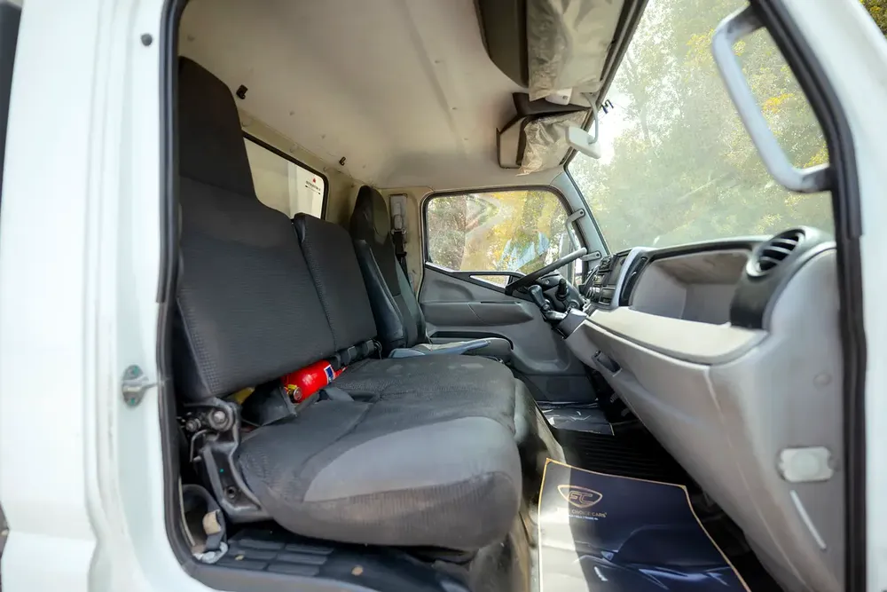 Mitsubishi Canter 0° Temperature (Dairy Products) | Diesel | GCC Specs | Ref#M41565 - Image 10