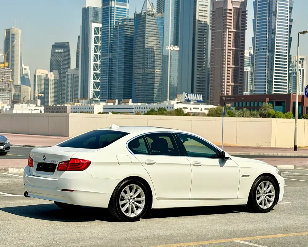 2012 BMW 5-SERIES 523i GCC SPECIFICATION WITH FULL AGENCY SERVICE HISTORY IN VERY EXCELLENT CONDITIO - Image 7