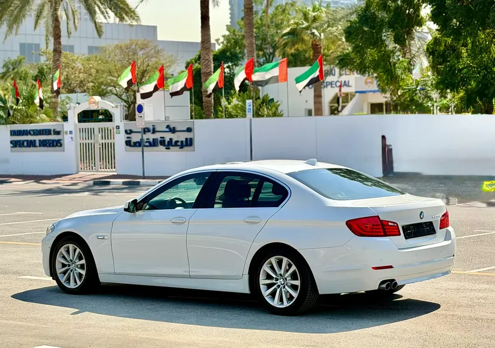 2012 BMW 5-SERIES 523i GCC SPECIFICATION WITH FULL AGENCY SERVICE HISTORY IN VERY EXCELLENT CONDITIO - Image 8