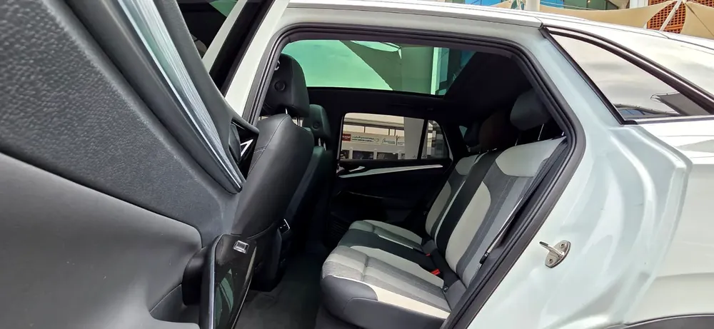 2021 Volkswagen ID.4 PURE + - Excellent Condition - Image 11