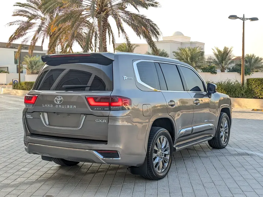 TOYOTA LAND CRUISER 2013 FACELIFTED 2025 WITH INTERIOR AND EXTERIOR GCC V6 4.0L - Image 16