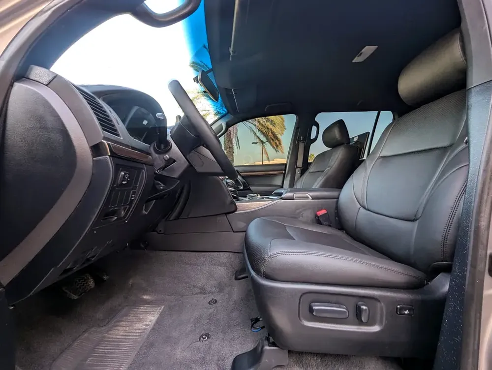 TOYOTA LAND CRUISER 2013 FACELIFTED 2025 WITH INTERIOR AND EXTERIOR GCC V6 4.0L - Image 4