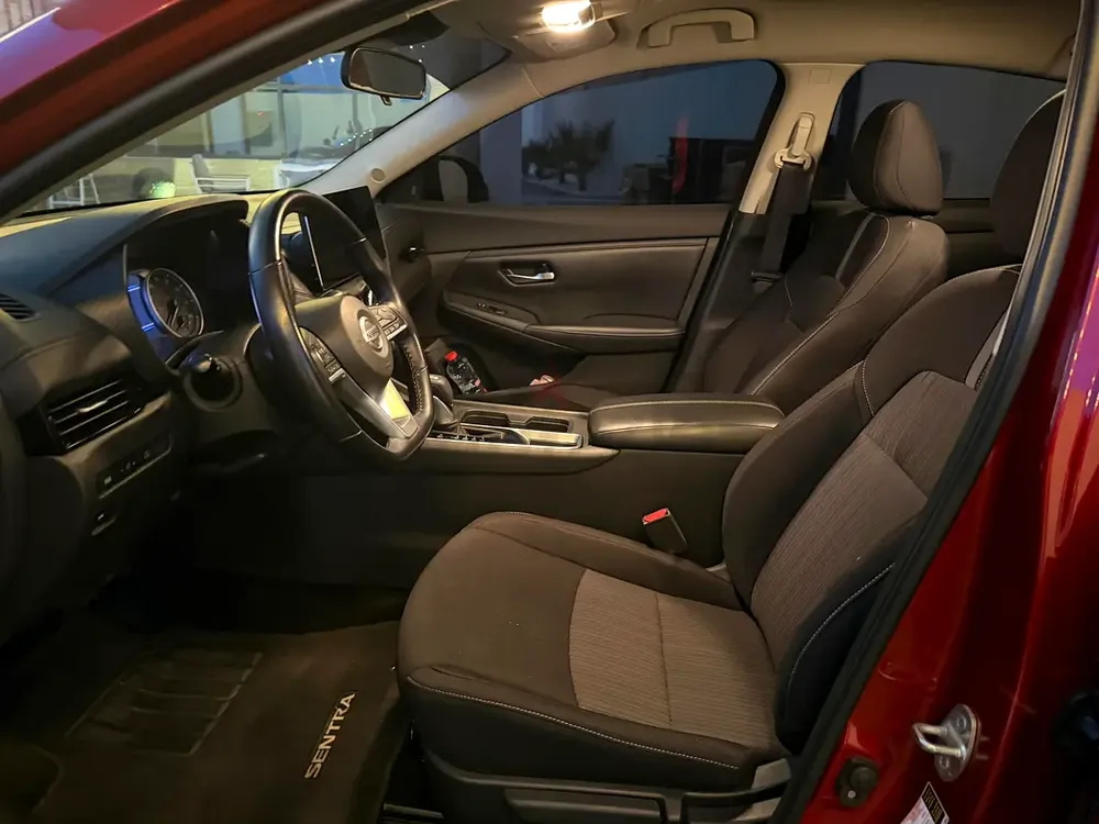 2021 Nissan Sentra SV | American Specs | Well Maintained Many extras included 2 keys - Image 17