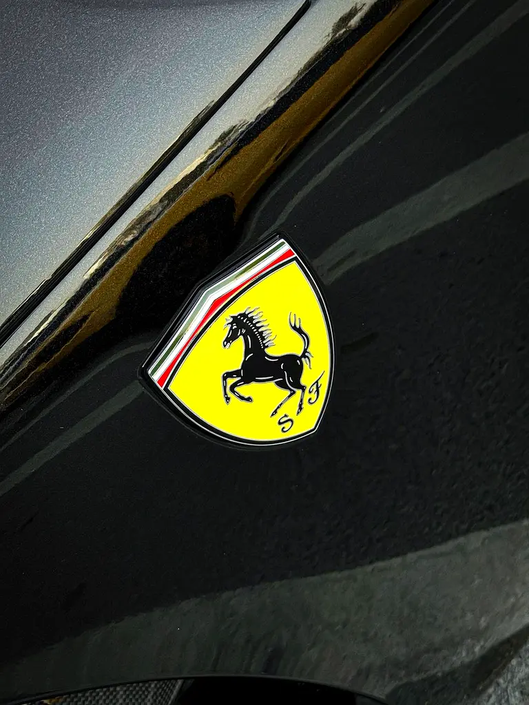 2026 Ferrari Purosangue | Full Carbon Fiber | Brand New 700km | Service Package till 2035 - Image 10