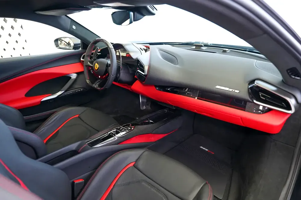 SERVICE AUG 2031 | CARBON INTERIOR | MATT BLACK - Image 12