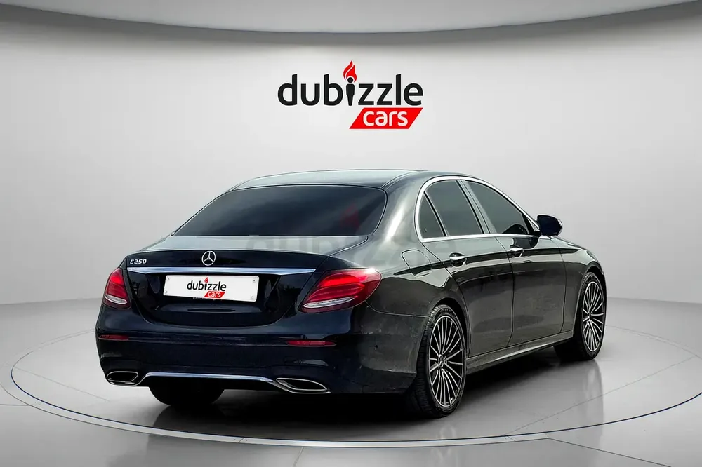AED 1596/month | 2019 Mercedes-Benz E-Class  | Japanese Specs | Ref#437704 - Image 5