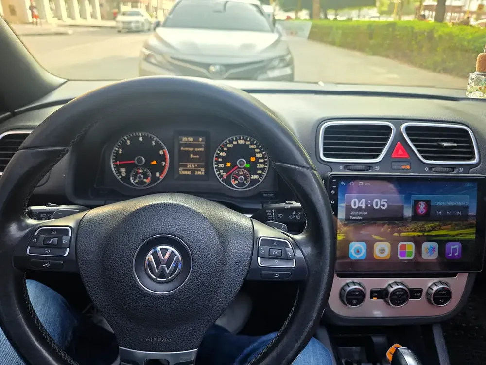 2014 Volkswagen Eos Sport - GCC Specs - Convertible Top - Image 5