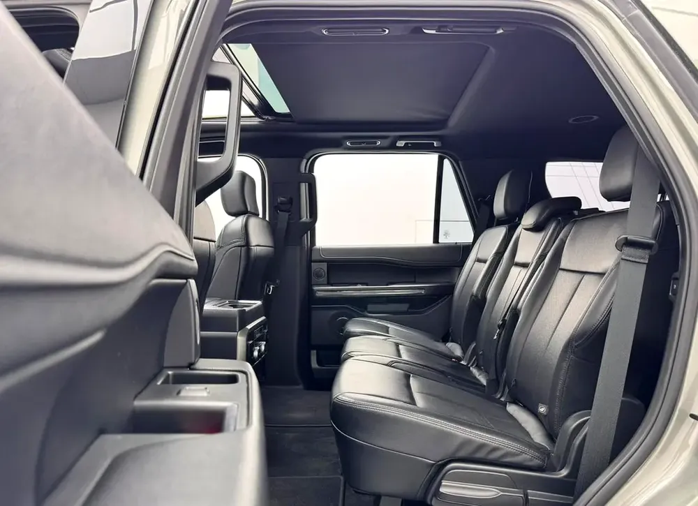 2019 Ford Expedition XLT, Ford Service History, 2027 Ford Warranty and Service Pack, GCC - Image 13