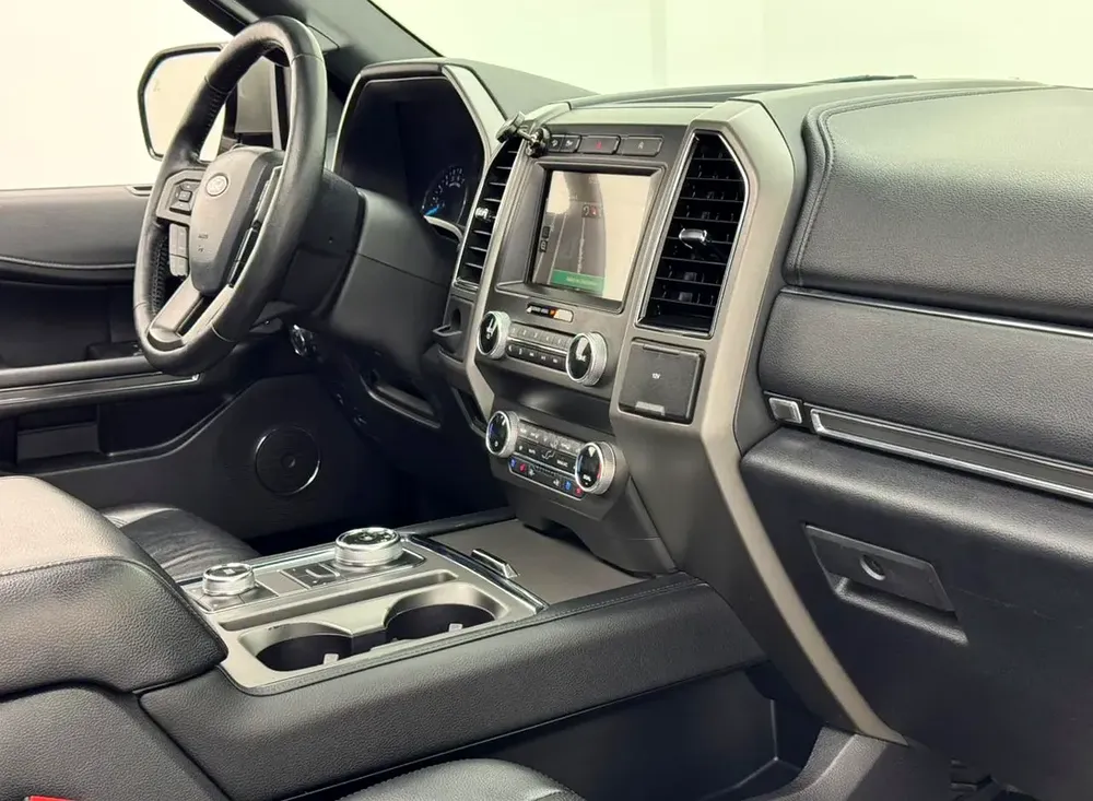 2019 Ford Expedition XLT, Ford Service History, 2027 Ford Warranty and Service Pack, GCC - Image 14