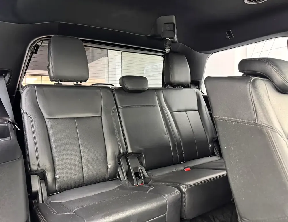 2019 Ford Expedition XLT, Ford Service History, 2027 Ford Warranty and Service Pack, GCC - Image 17