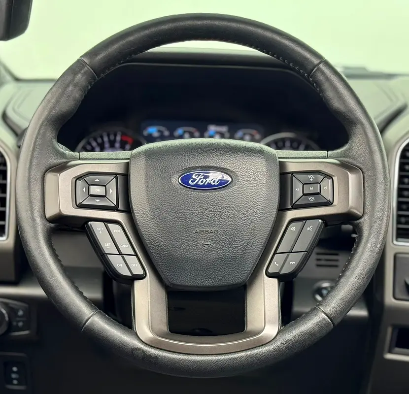 2019 Ford Expedition XLT, Ford Service History, 2027 Ford Warranty and Service Pack, GCC - Image 9
