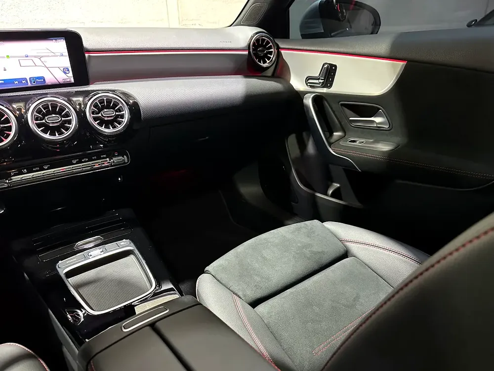 2025 Mercedes-Benz A-Class A 200 AMG - GCC Specs - Image 10