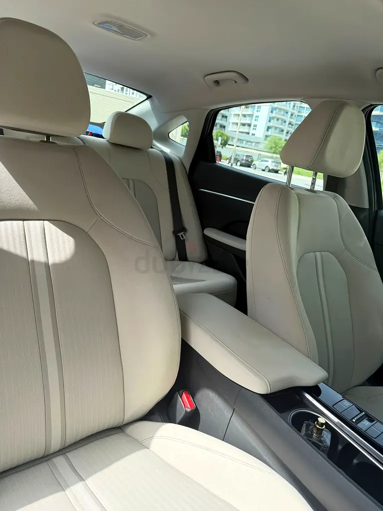 2021 Hyundai Sonata SE - American Specs - Excellent Condition - Image 5