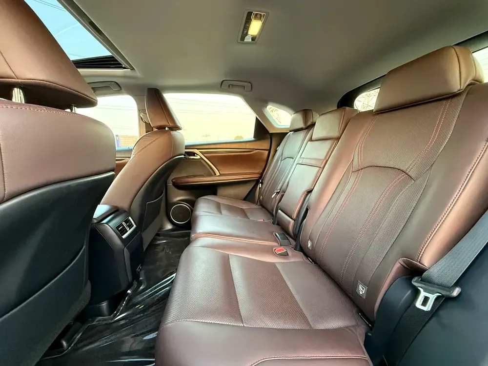 AED 1976/Month | LEXUS IS250 | Warranty | GCC Specs - Image 10