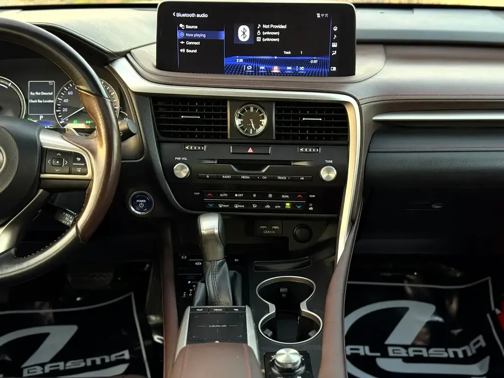 AED 1976/Month | LEXUS IS250 | Warranty | GCC Specs - Image 9