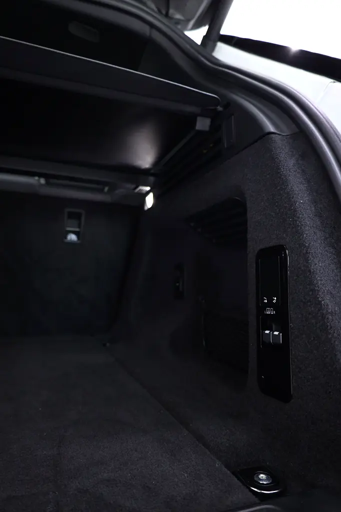 RANGE ROVER SPORT DYNAMIC V6 P400 - Image 10