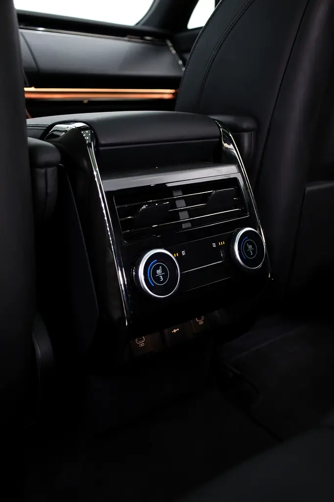RANGE ROVER SPORT DYNAMIC V6 P400 - Image 13