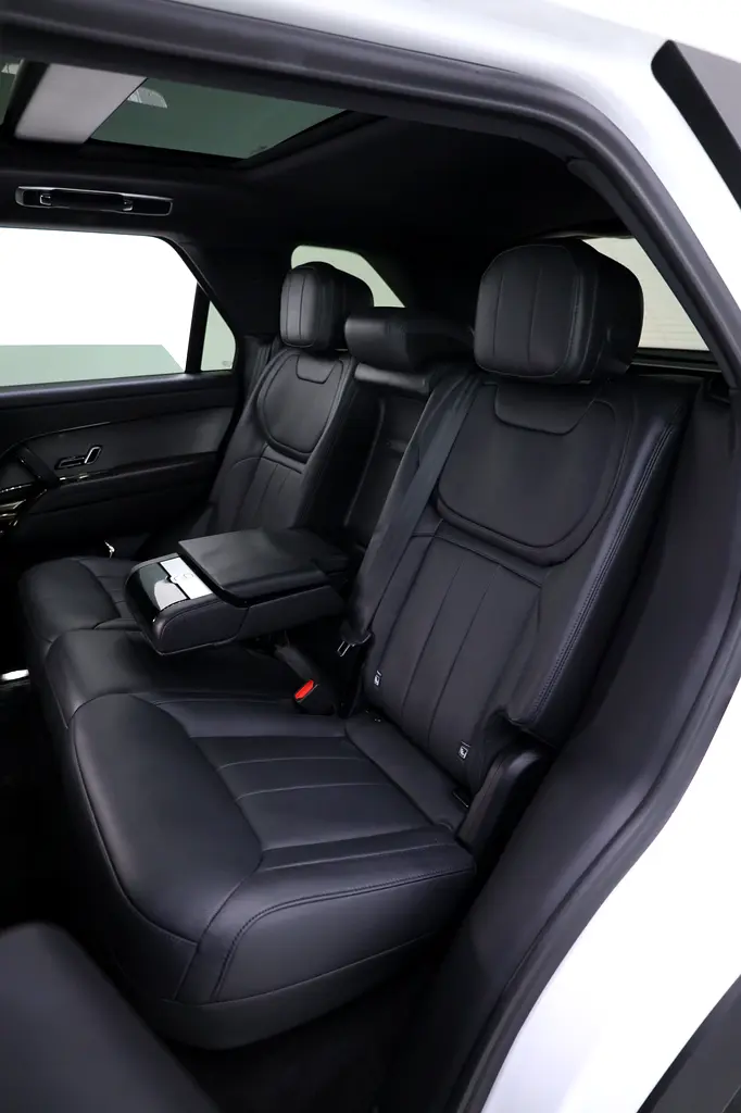 RANGE ROVER SPORT DYNAMIC V6 P400 - Image 15