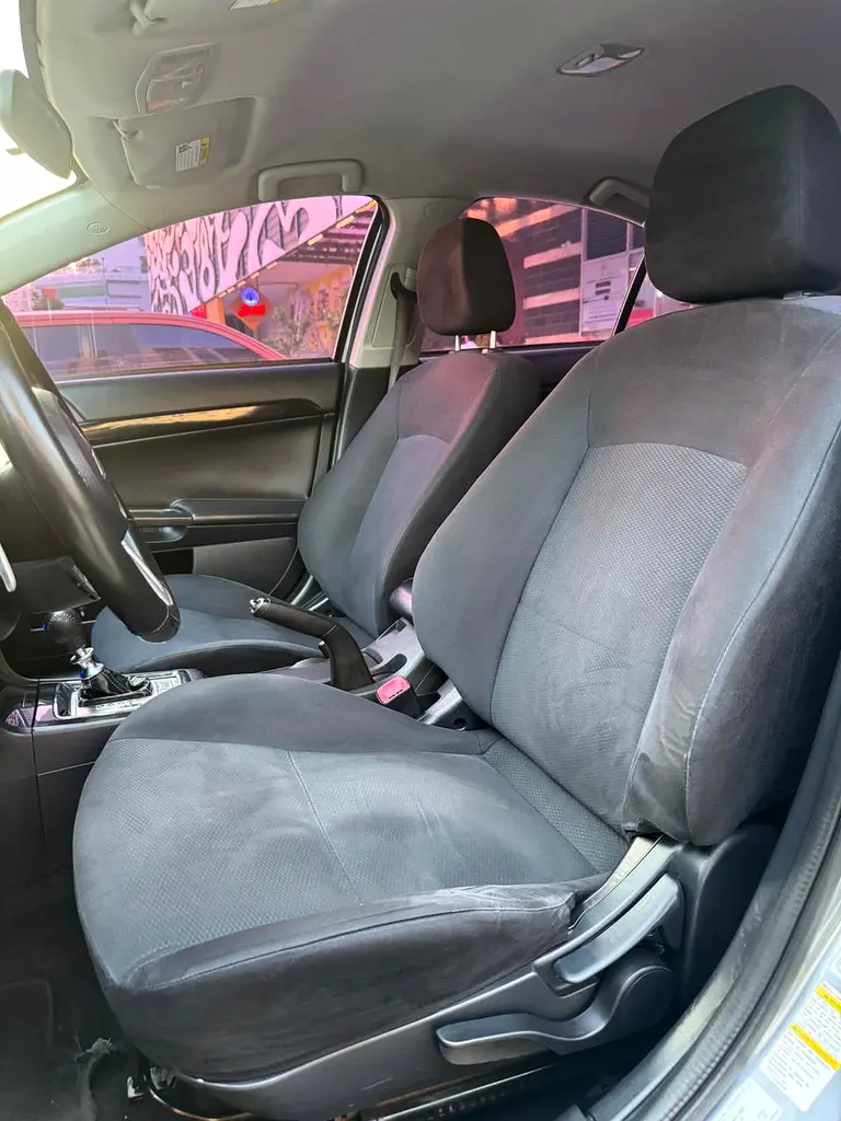 2014 Mitsubishi Lancer Ralliart - Image 14
