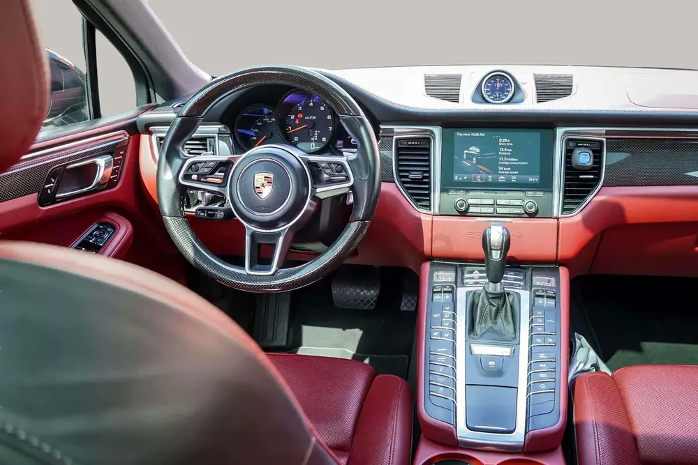 AED 2770/month | 2017 Porsche Macan  | GCC Specs | Ref#432177 - Image 10