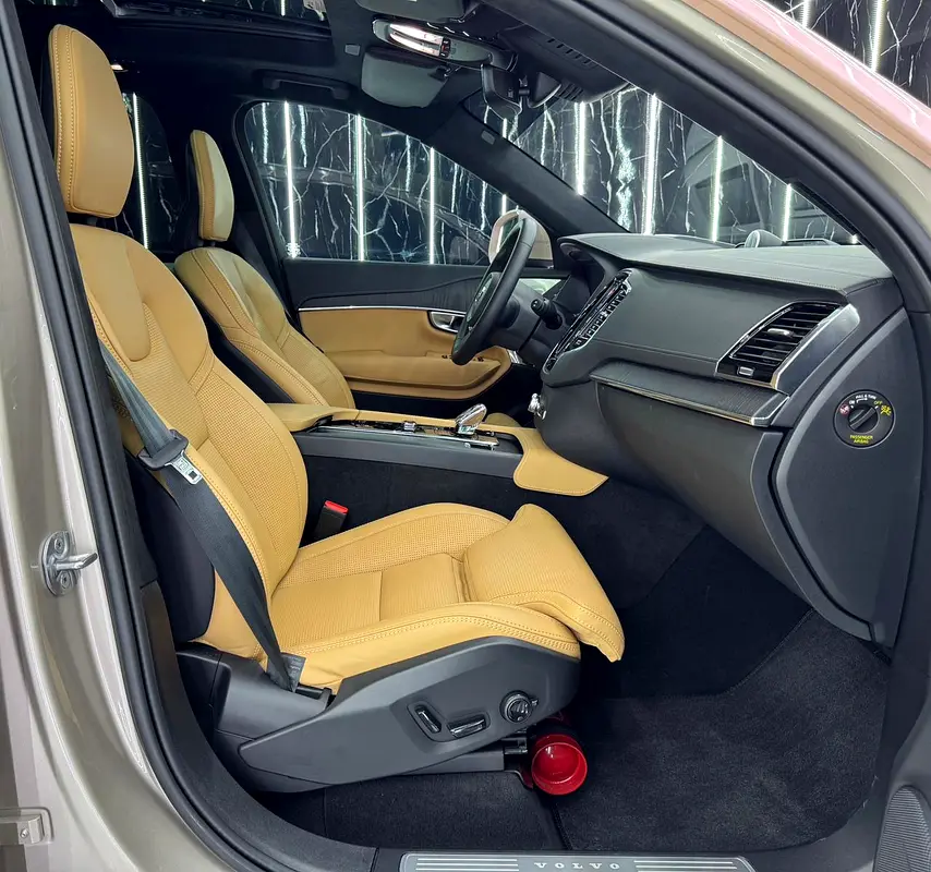 Volvo XC90 B6 Ultimate Bright 2024 | GCC | Full PPF | Low Mileage | Warranty 2029 | Service 2027 - Image 13