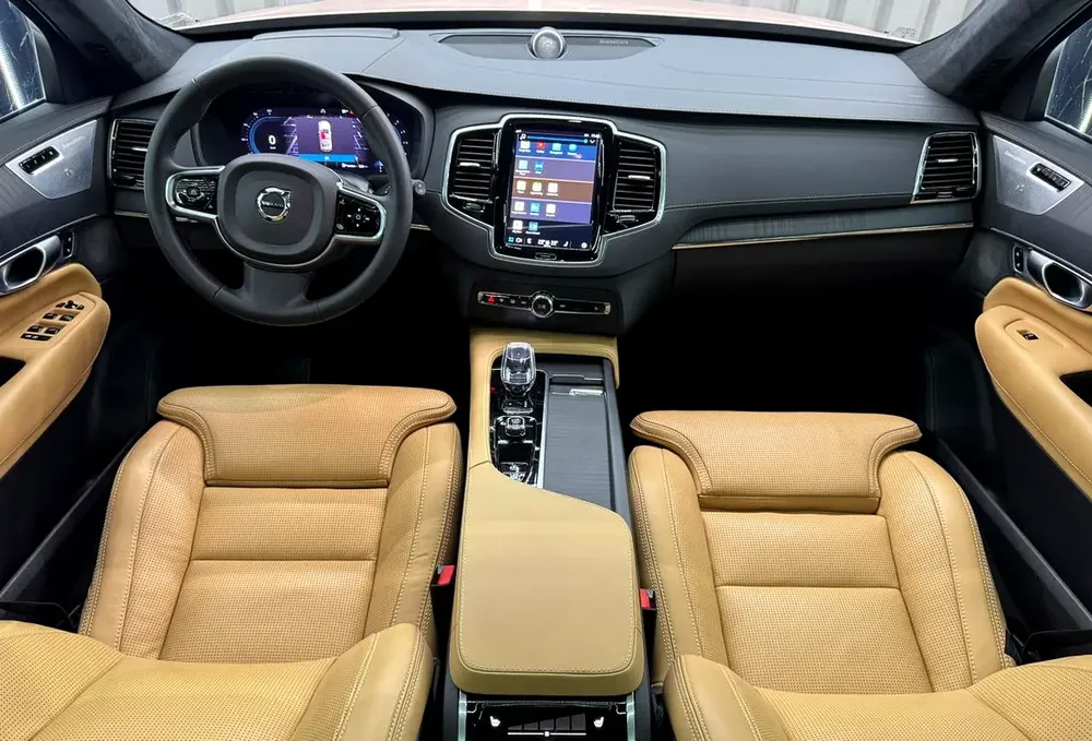 Volvo XC90 B6 Ultimate Bright 2024 | GCC | Full PPF | Low Mileage | Warranty 2029 | Service 2027 - Image 18