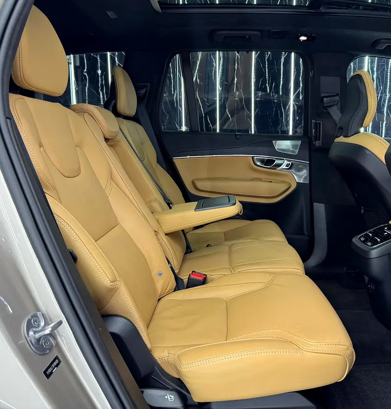 Volvo XC90 B6 Ultimate Bright 2024 | GCC | Full PPF | Low Mileage | Warranty 2029 | Service 2027 - Image 19