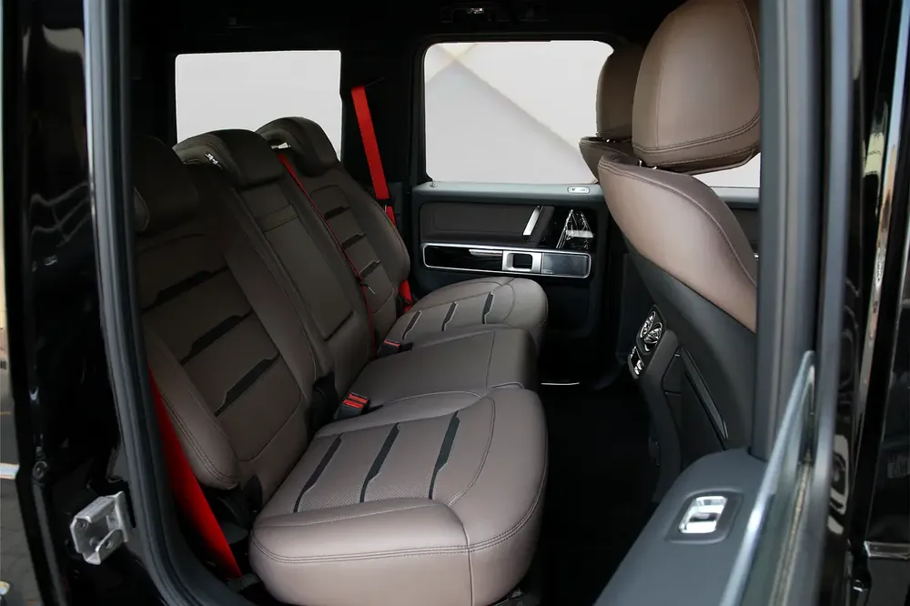 2025 MERCEDES BENZ G63 AMG - FULLY LOADED - BRAND NEW - Image 20